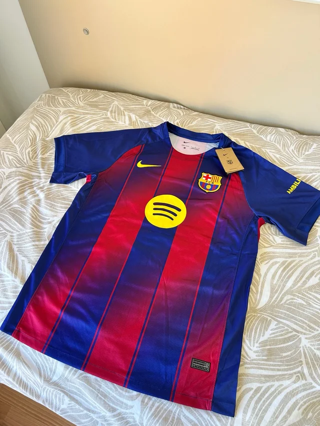 Foto de Natalia Cabrera con su camiseta