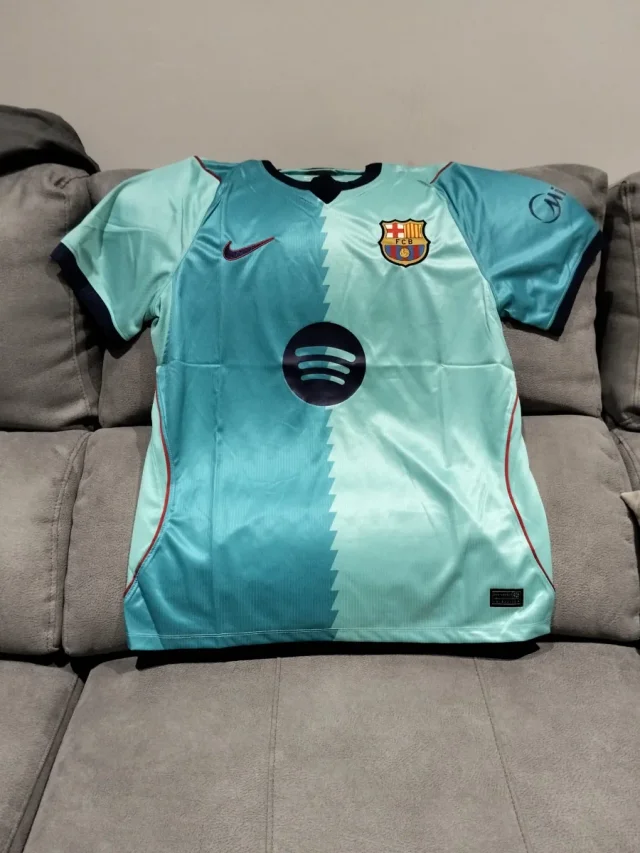 Foto de Cristina Ruiz con su camiseta